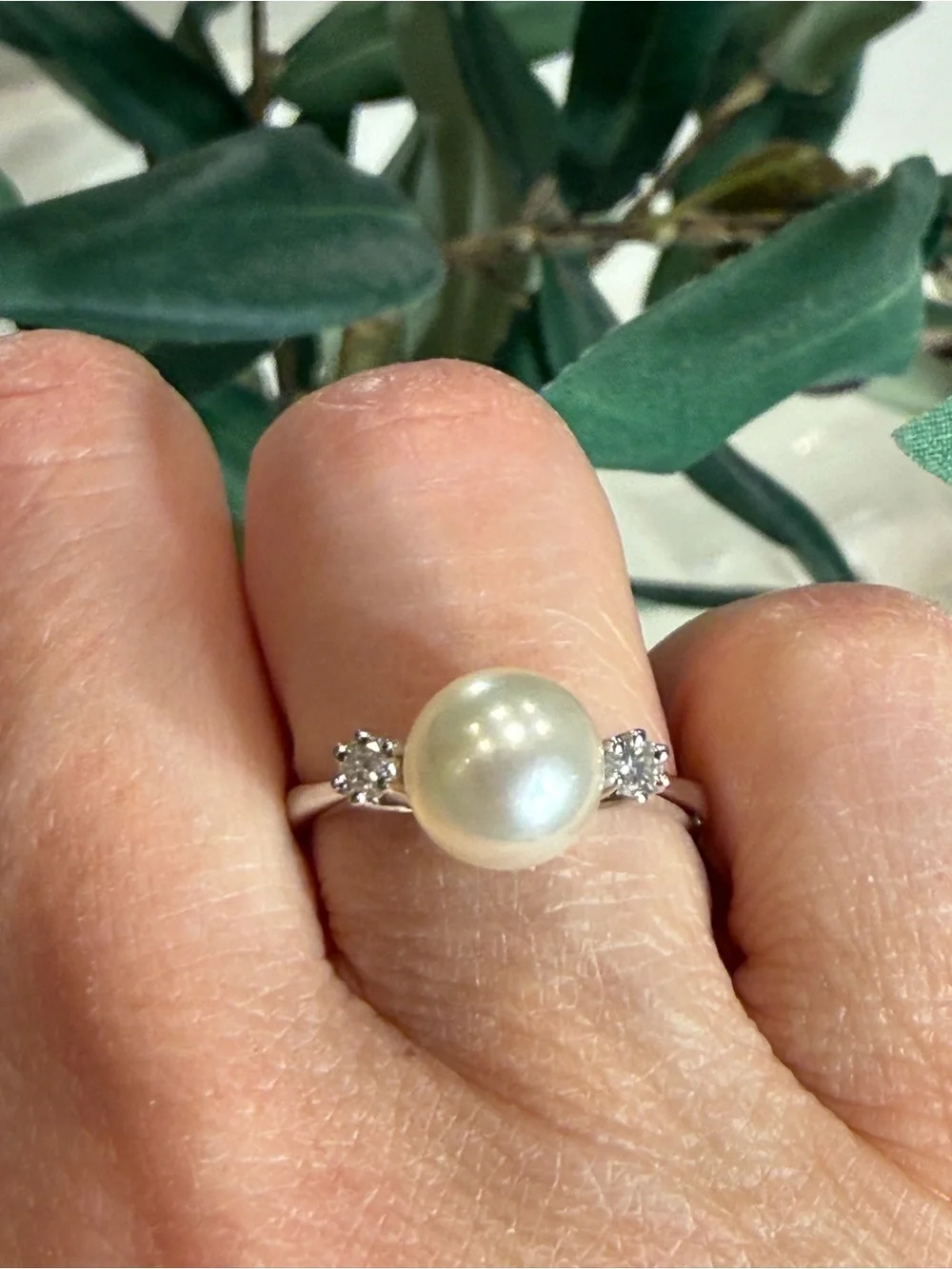 Diamond Pearl Ring in White Gold